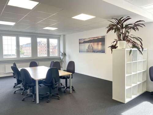 Foto - Büro in Kiel 2.475,00 € 250 m² - 2.475,00 EUR Kaltmiete, ca.  250,00 m²