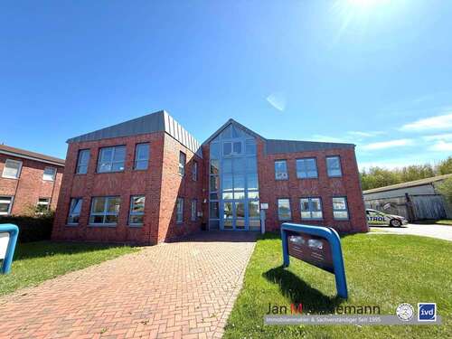 Foto - Halle in Lübeck 1.350,00 € 210 m²