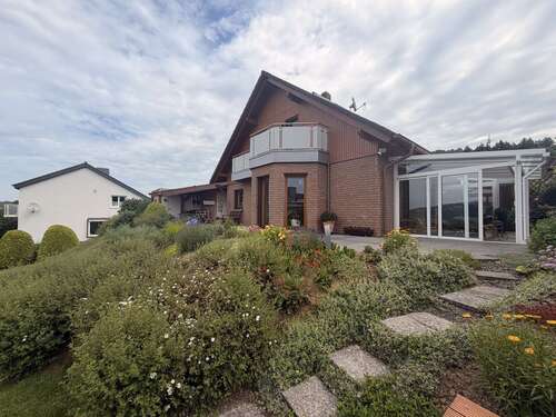 Foto - Haus zum Kaufen in Niedenstein 449.000,00 € 177 m²
