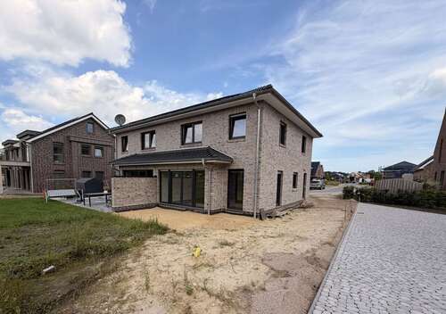 Foto - Haus zum Kaufen in Wiefelstede 399.403,50 € 121 m²