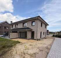 Haus zum Kaufen in Wiefelstede 399.403,50 € 121 m²