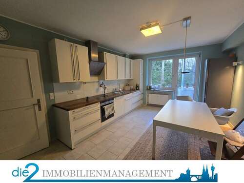 Foto - Wohnung zum Mieten in Düsseldorf 2.400,00 € 147 m²