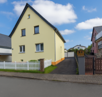 Haus zum Kaufen in Schöffengrund 300.000,00 € 145 m²