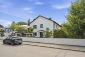 Haus zum Kaufen in München 1.790.000,00 € 243.8 m²