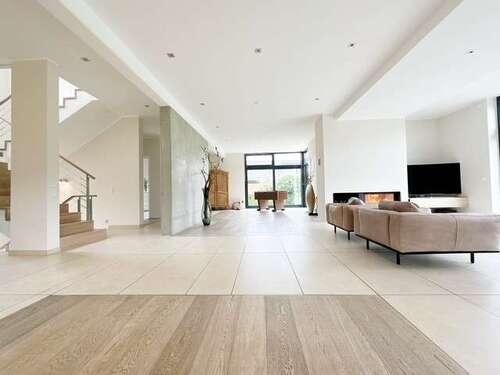 Foto - Haus zum Kaufen in Roetgen 1.850.000,00 € 327.15 m²