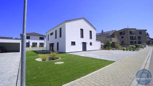 Foto - Haus zum Kaufen in Hülben 835.000,00 € 204 m²