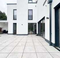 Haus zum Kaufen in Frechen Buschbell 1.230.000,00 € 341.09 m²