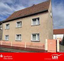 Haus zum Kaufen in Plessa 95.000,00 € 108 m²