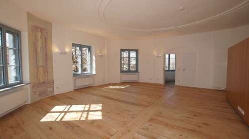 Foto - Wohnung zum Mieten in Aiterhofen 1.230,00 € 130 m²