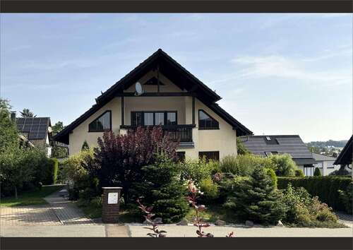 Foto - Haus zum Kaufen in Mülsen 590.000,00 € 186.13 m²
