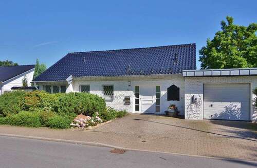Foto - Haus zum Kaufen in Haan 990.000,00 € 250 m²