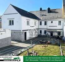 Haus zum Kaufen in Schwarzenbach am Wald 219.000,00 € 238 m²