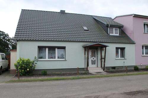 Foto - Haus zum Kaufen in Nauen 190.000,00 € 131 m²