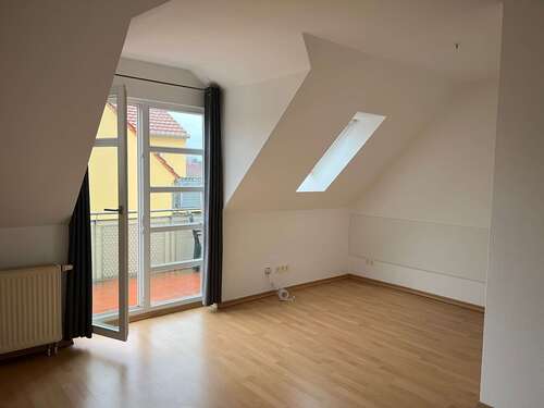 Foto - Wohnung zum Mieten in Dresden 350,00 € 33.4 m²