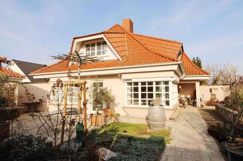 Foto - Haus zum Kaufen in Kirchheim 725.000,00 € 198.7 m²