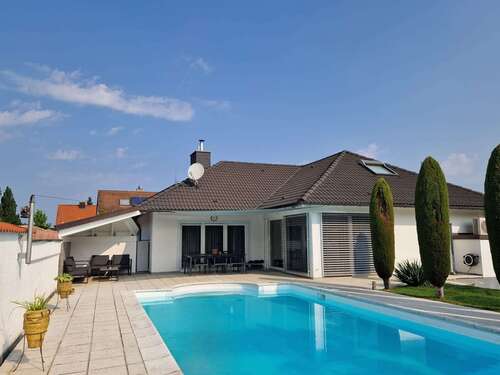 Foto - Haus zum Kaufen in Breisach 1.400.000,00 € 270 m²