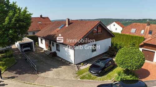 Foto - Haus zum Kaufen in Oberkochen 390.000,00 € 150 m²