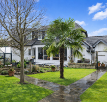 Haus zum Kaufen in Herzogenrath 920.000,00 € 250 m²