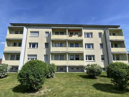 Foto - Wohnung zum Mieten in Hirschstein 280,00 € 47.92 m²