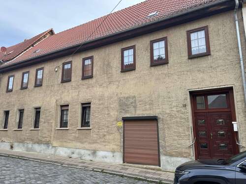 Foto - Haus zum Kaufen in Buttstädt 175.000,00 € 326 m²