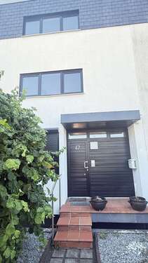 Foto - Haus zum Kaufen in Frankfurt 740.000,00 € 193 m²