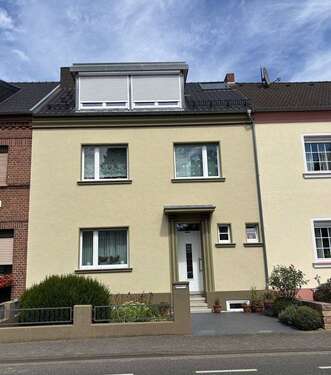 Foto - Haus zum Kaufen in Euskirchen-Kuchenheim 389.000,00 € 150 m²