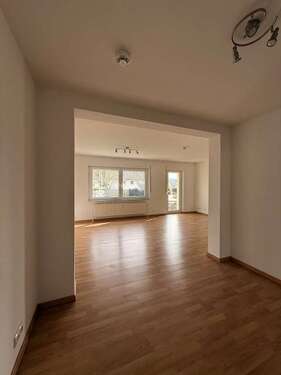 Foto - Haus zum Mieten in Binsfeld 1.180,00 € 122 m²