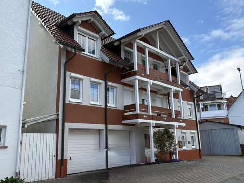 Foto - Haus zum Kaufen in Bitz 479.000,00 € 249 m²