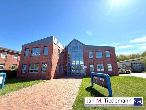 Foto - Büro in Lübeck 385,00 € 35 m² - 385,00&nbsp;EUR Kaltmiete, ca.&nbsp; 35,00&nbsp;m&sup2;