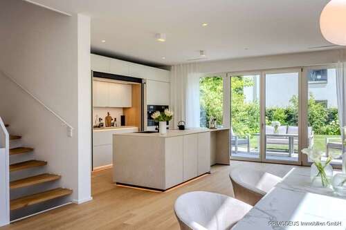 Foto - Haus zum Kaufen in Frankfurt am Main 2.980.000,00 € 282 m²