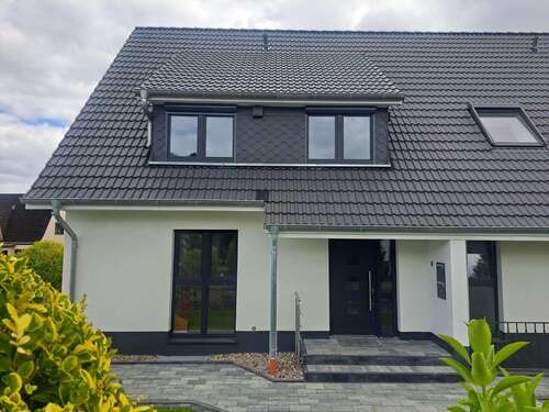 Foto - Haus zum Mieten in Oyten 1.760,00 € 141 m²