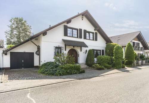 Foto - Haus zum Kaufen in Heusenstamm 769.000,00 € 260 m²