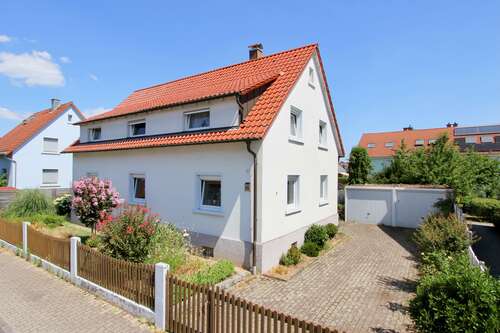 Foto - Haus zum Kaufen in Rheinstetten 560.000,00 € 166 m²