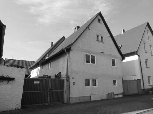 Foto - Haus zum Kaufen in Aschaffenburg 149.000,00 € 203 m²