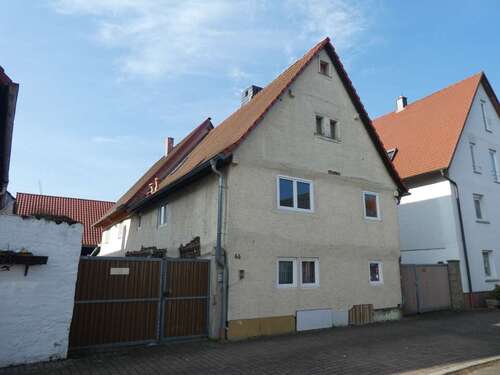 Foto - Haus zum Kaufen in Aschaffenburg 149.000,00 € 203 m²