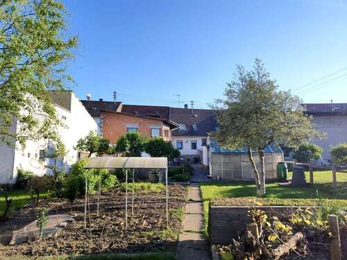 Foto - Haus zum Kaufen in Östringen-Odenheim 349.000,00 € 294 m²