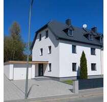 Haus zum Mieten in Lichtenberg 1.220,00 € 165 m²