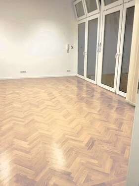 Foto - Büro in Essen 890,00 € 40 m² - 890,00 EUR Kaltmiete, ca.  40,00 m²