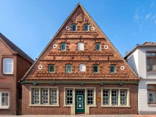 Foto - Haus zum Kaufen in Wilster 379.000,00 € 253 m²