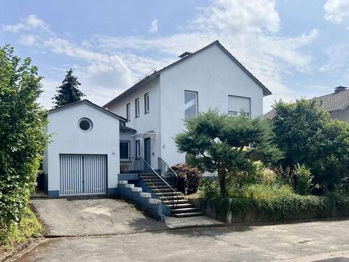 Foto - Haus zum Kaufen in Detmold 218.000,00 € 144 m²