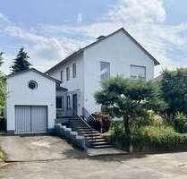 Haus zum Kaufen in Detmold 218.000,00 € 144 m²