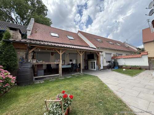 Foto - Haus zum Kaufen in Frankfurt 1.400.000,00 € 600 m²