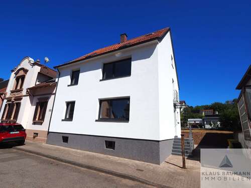 Foto - Haus zum Kaufen in Zweibrücken 299.000,00 € 174 m²