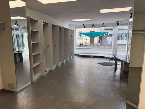 Foto - Einzelhandel in Düsseldorf 850,00 € 85 m²