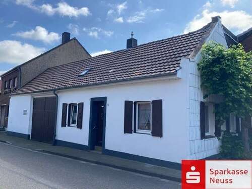 Foto - Haus zum Kaufen in Jüchen 195.000,00 € 160 m²