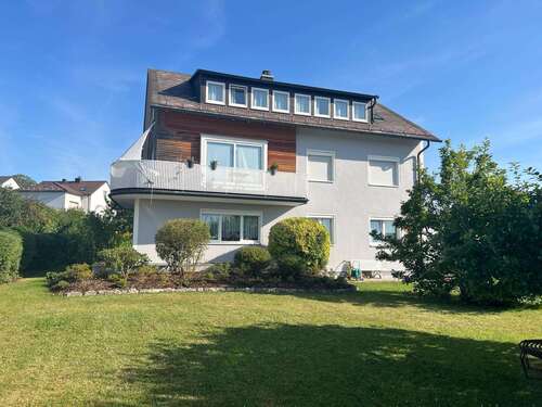 Foto - Wohnung zum Mieten in Hof 897,90 € 89.79 m²