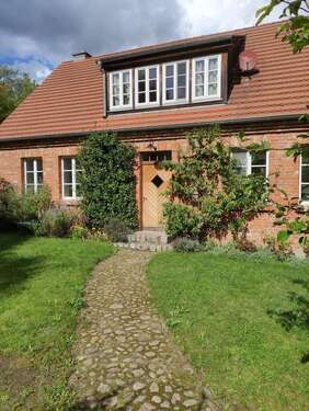 Foto - Haus zum Kaufen in Großwoltersdorf 890.000,00 € 180 m²
