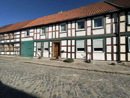 Foto - Haus zum Kaufen in Kalbe Milde 75.000,00 € 120 m²