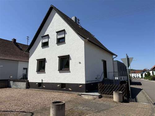 Foto - Haus zum Kaufen in Rehlingen-Siersburg 169.000,00 € 111.22 m²