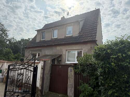 Foto - Haus zum Kaufen in Weißenfels OT Langendorf 60.000,00 € 89 m²